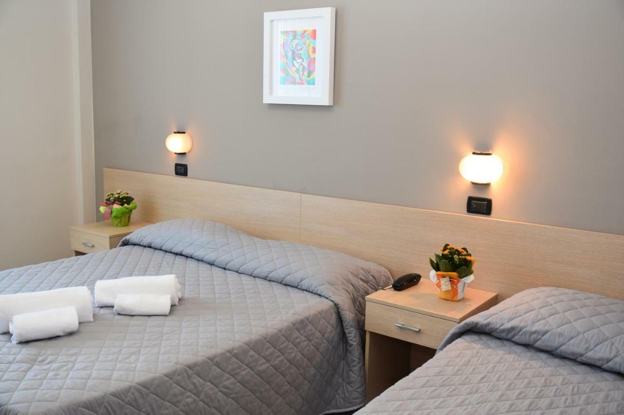 Hotel Excelsior Montesilvano Marina Eksteriør bilde