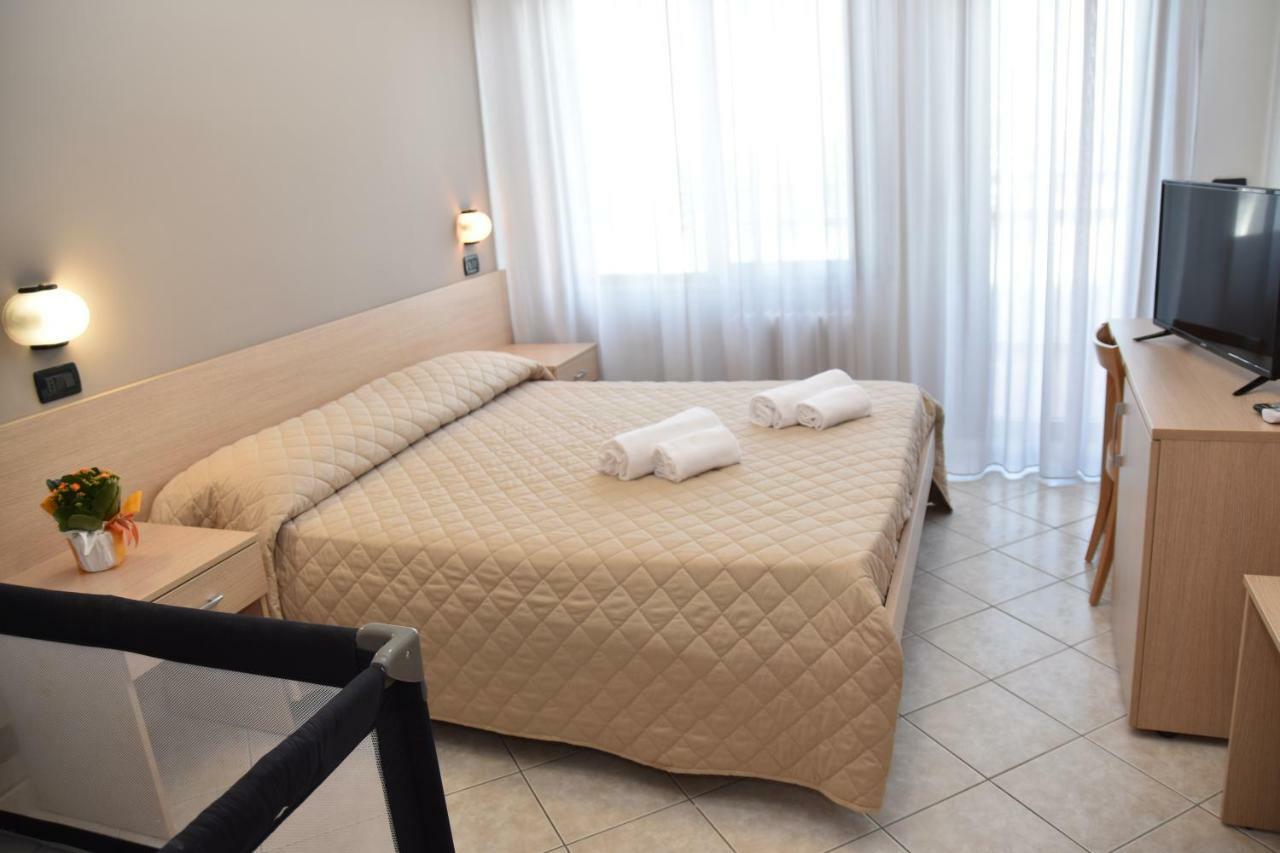 Hotel Excelsior Montesilvano Marina Eksteriør bilde